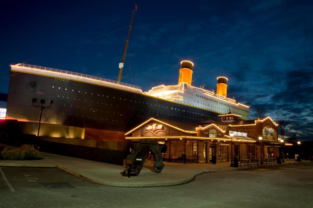 Ober Hideaway, Hot Tub, Wifi, 1089 Free Tickets Each Paid Day, Dollywood And More แกตลิงเบิร์ก ภายนอก รูปภาพ