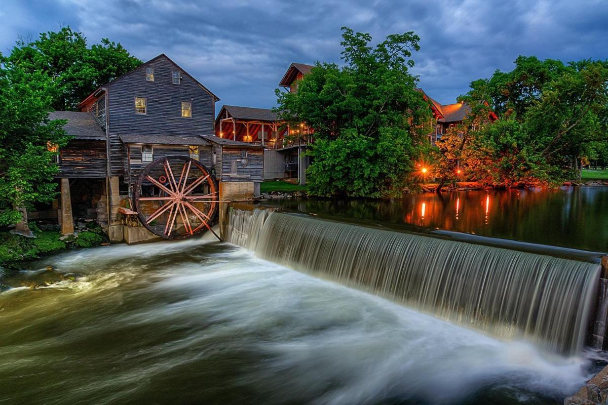 Ober Hideaway, Hot Tub, Wifi, 1089 Free Tickets Each Paid Day, Dollywood And More แกตลิงเบิร์ก ภายนอก รูปภาพ