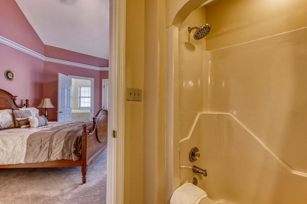 Ober Hideaway, Hot Tub, Wifi, 1089 Free Tickets Each Paid Day, Dollywood And More แกตลิงเบิร์ก ภายนอก รูปภาพ