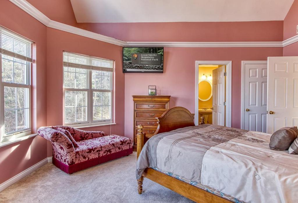 Ober Hideaway, Hot Tub, Wifi, 1089 Free Tickets Each Paid Day, Dollywood And More แกตลิงเบิร์ก ภายนอก รูปภาพ