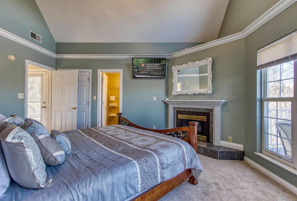 Ober Hideaway, Hot Tub, Wifi, 1089 Free Tickets Each Paid Day, Dollywood And More แกตลิงเบิร์ก ภายนอก รูปภาพ